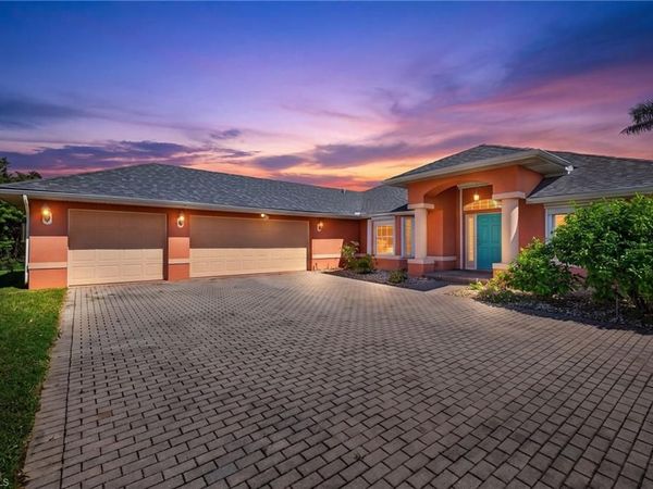 1313 Olivet ST , LEHIGH ACRES, FL 33972