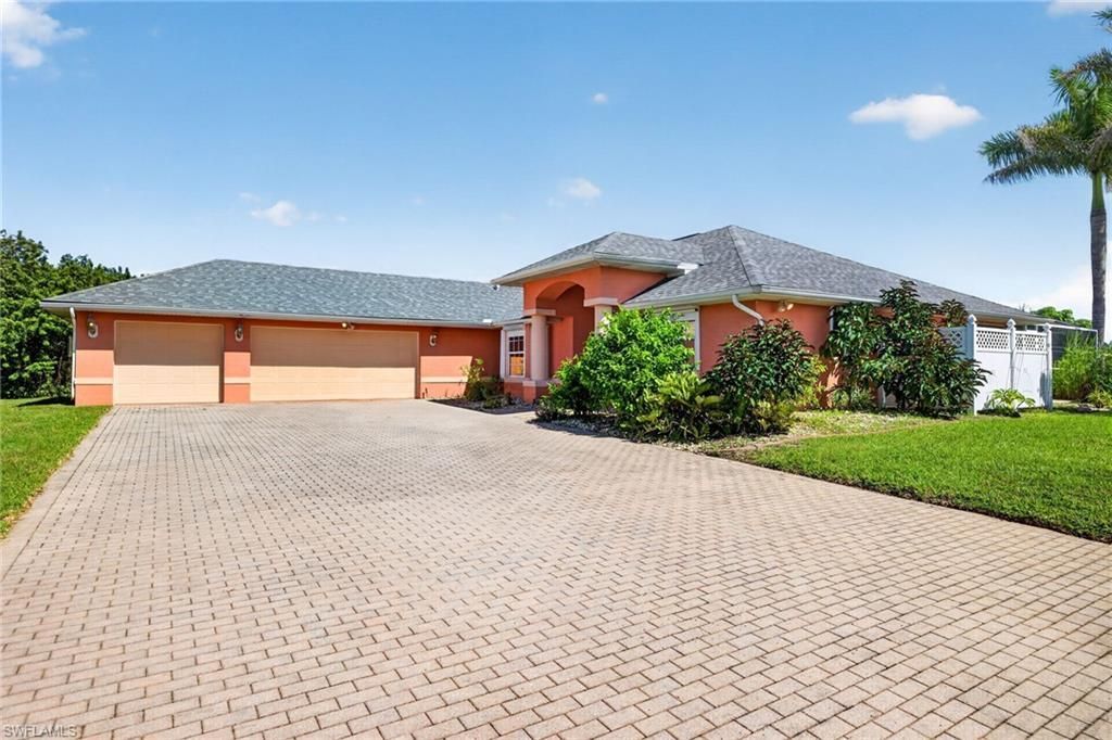 1313 Olivet St , Lehigh Acres, FL 33972 Photo