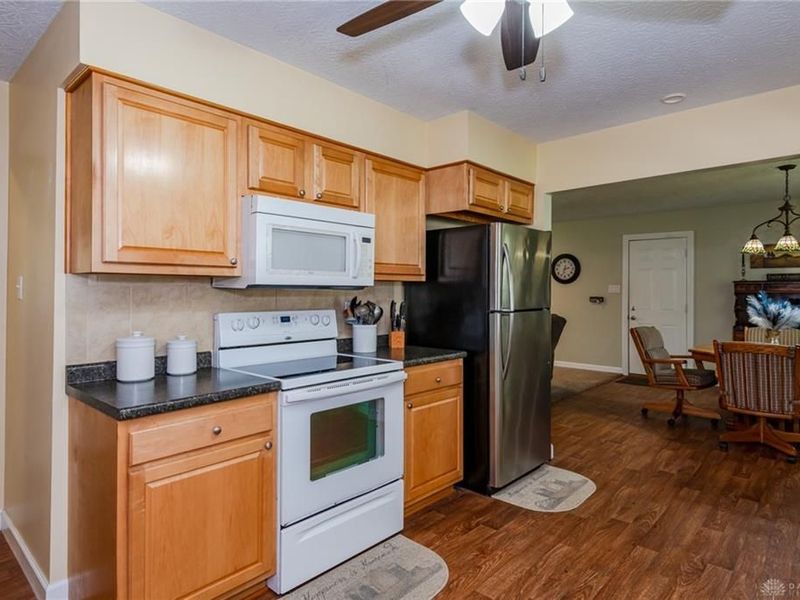 653 N West Street, Xenia, OH 45385 Photo 18