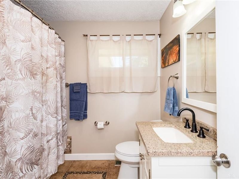 653 N West Street, Xenia, OH 45385 Photo 29