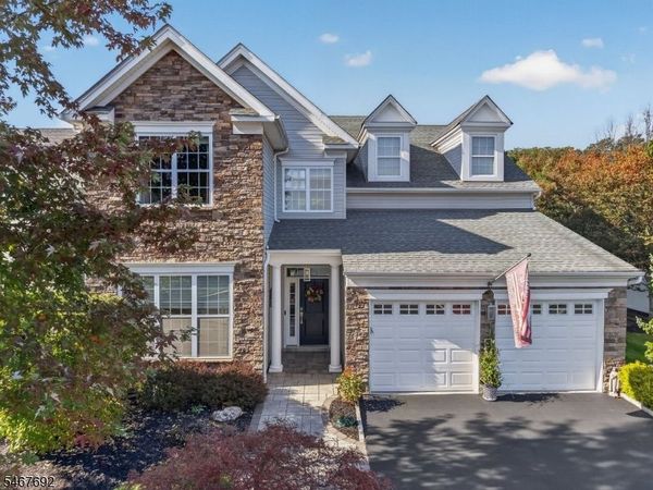 95 Ditmar Blvd, Readington, NJ 08889