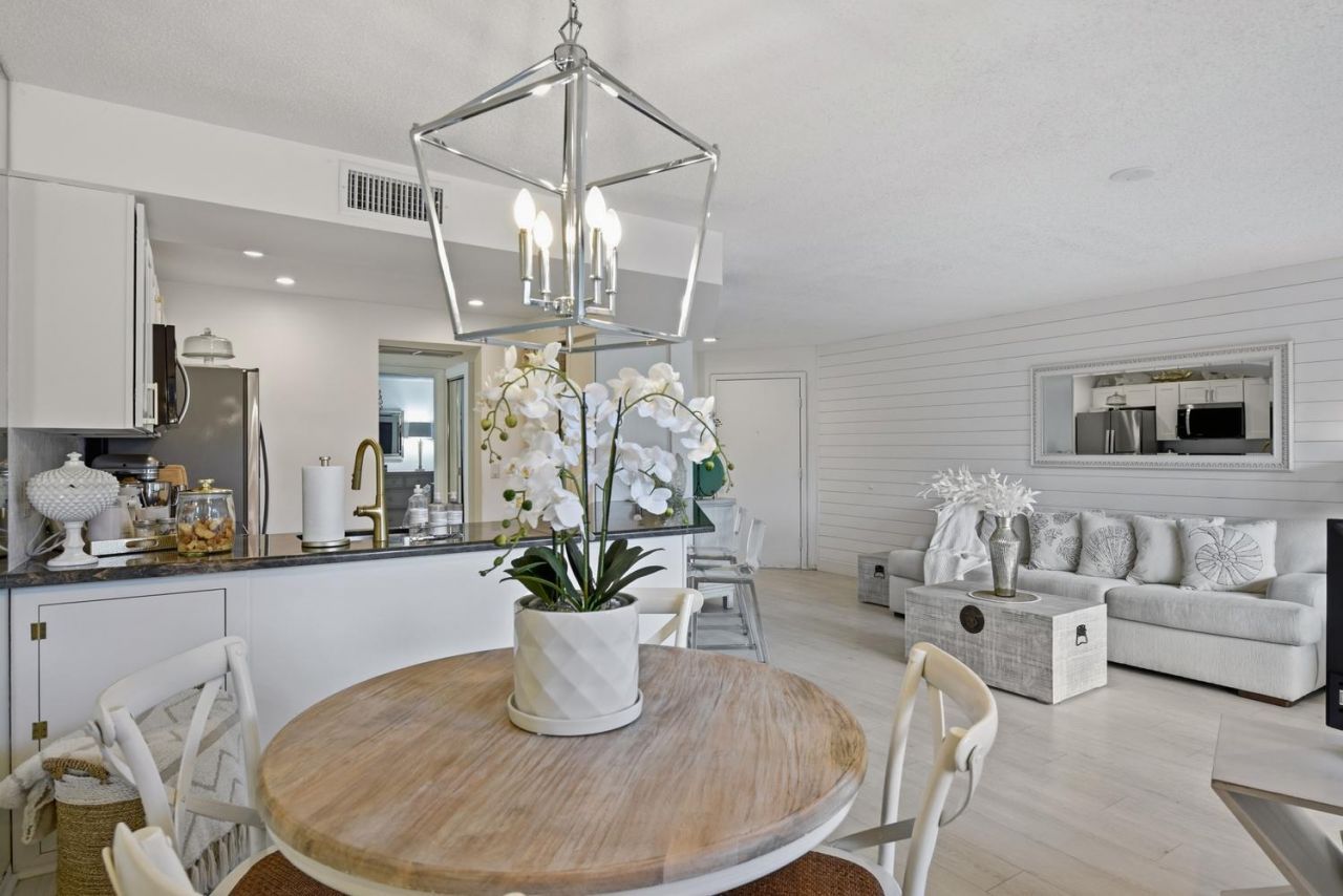 1605 S Us Highway 1, Unit V2-203, Jupiter, FL 33477 Photo