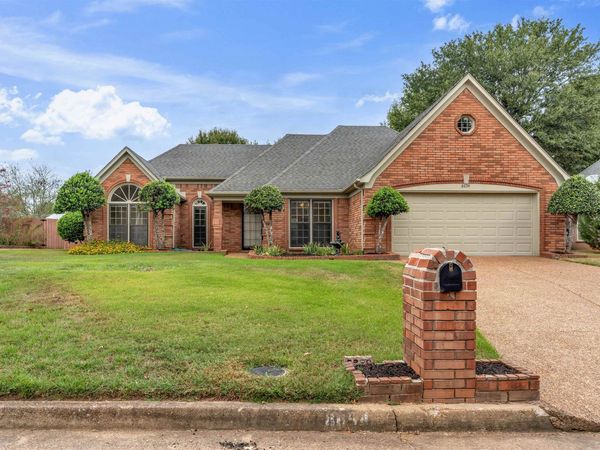 8654 LEAF MANOR CV, Memphis, TN 38018