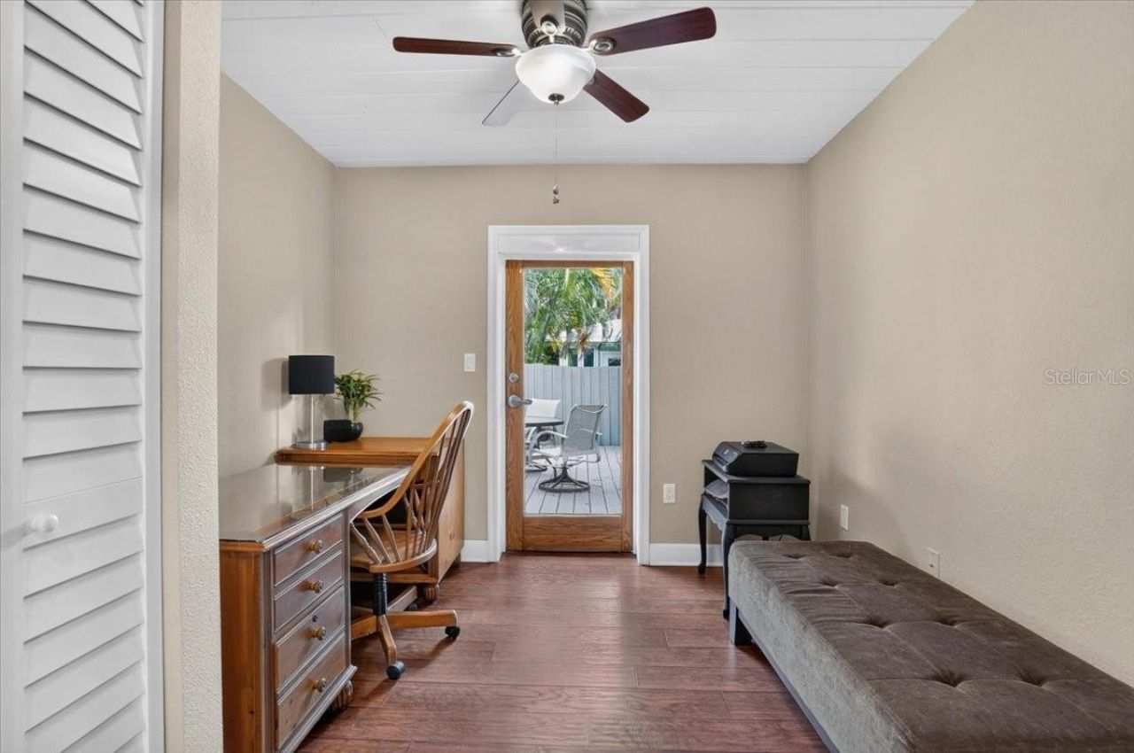 2755 S East Avenue , Sarasota, FL 34239 Photo