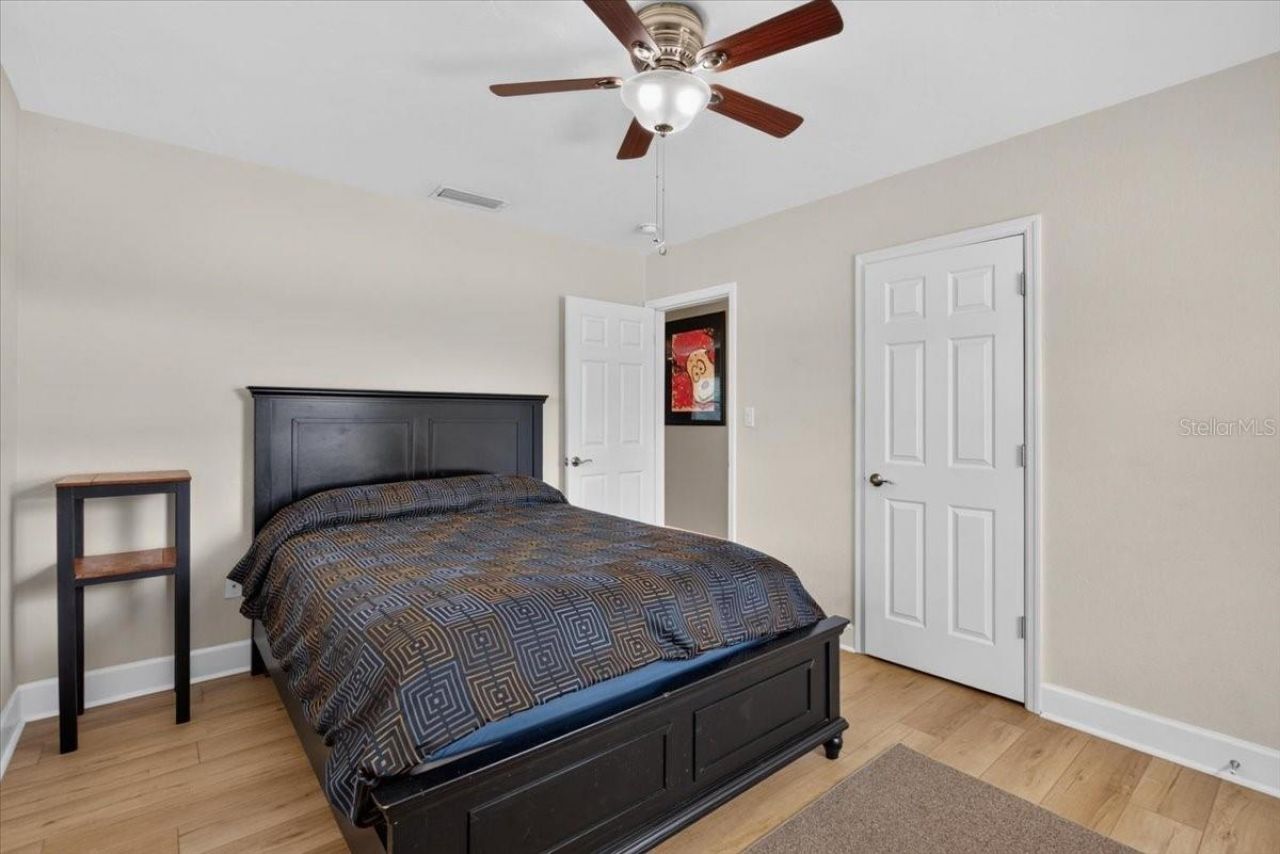 2755 S East Avenue , Sarasota, FL 34239 Photo