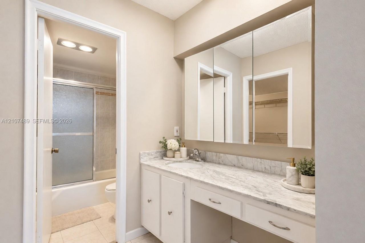 2000 S Ocean Blvd , Unit 9N, Lauderdale by the Sea, FL 33062 Photo