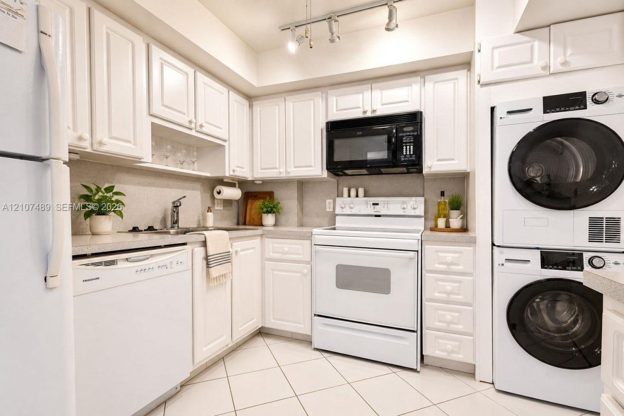 2000 S Ocean Blvd , Unit 9N, Lauderdale by the Sea, FL 33062 Photo