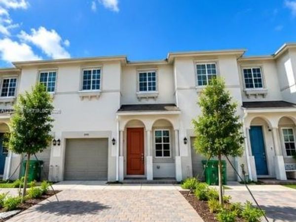 1088 NW 208th Ter , Miami Gardens, FL 33169
