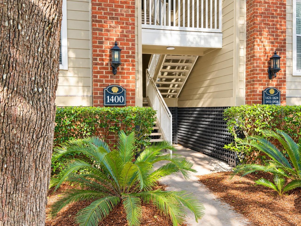 1600 Long Grove Photo 35
