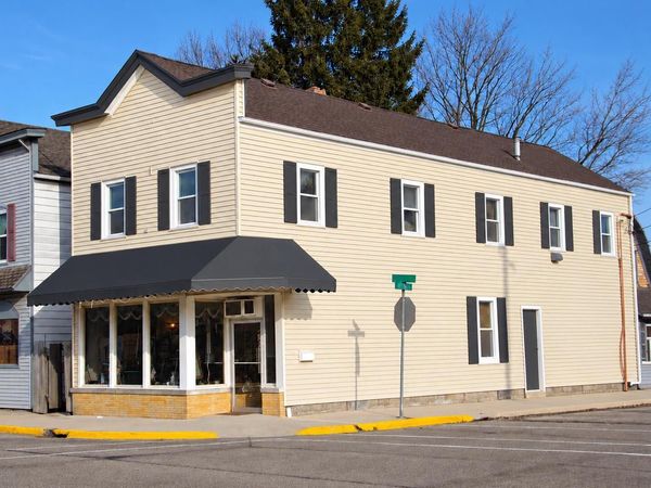 238 E Main STREET, Waterford, WI 53185