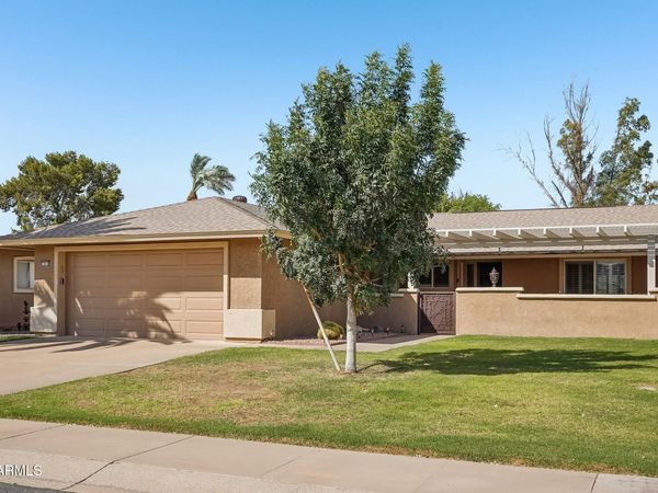 9530 W OAK RIDGE Drive, Sun City, AZ 85351