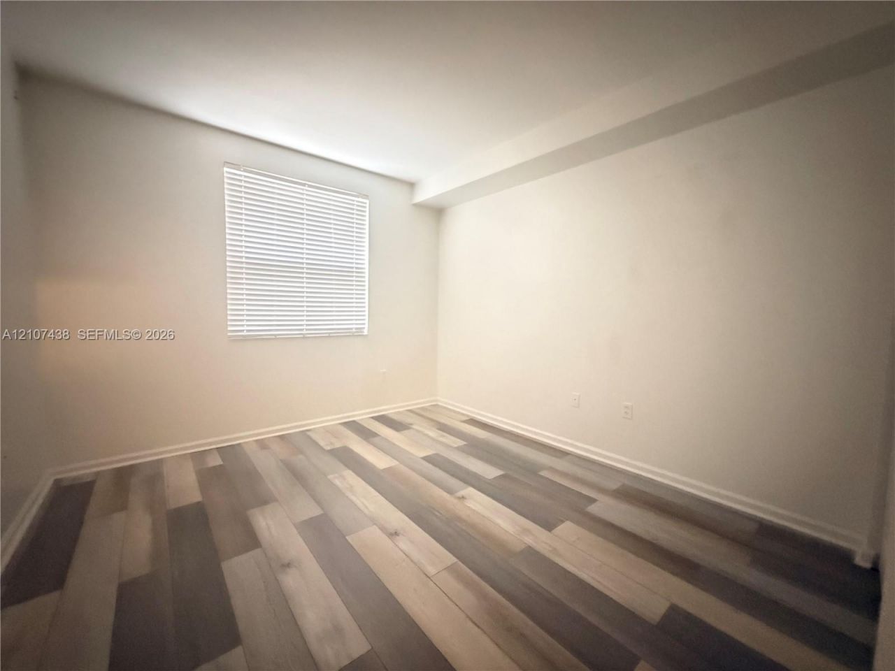 17100 N Bay Rd , Unit 1214, Sunny Isles Beach, FL 33160 Photo