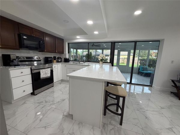 2204 CHEROKEE TRL , Brandon, FL 33594