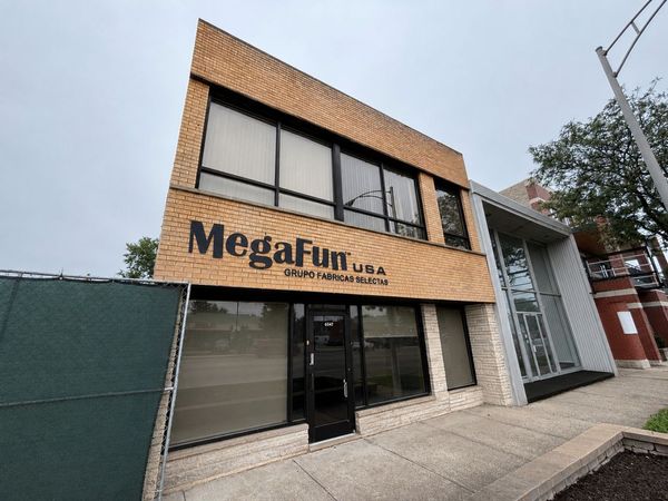 6547 W North Avenue , Oak Park, IL 60302