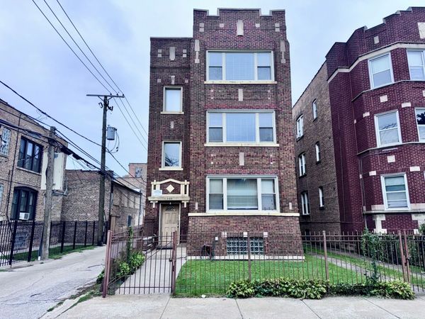 7915 S Langley Avenue , Unit 2, Chicago, IL 60619