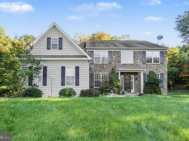 199 KUTZ ROAD, FLEETWOOD, PA 19522