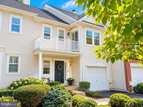 128 TREYMORE COURT, PENNINGTON, NJ 08534