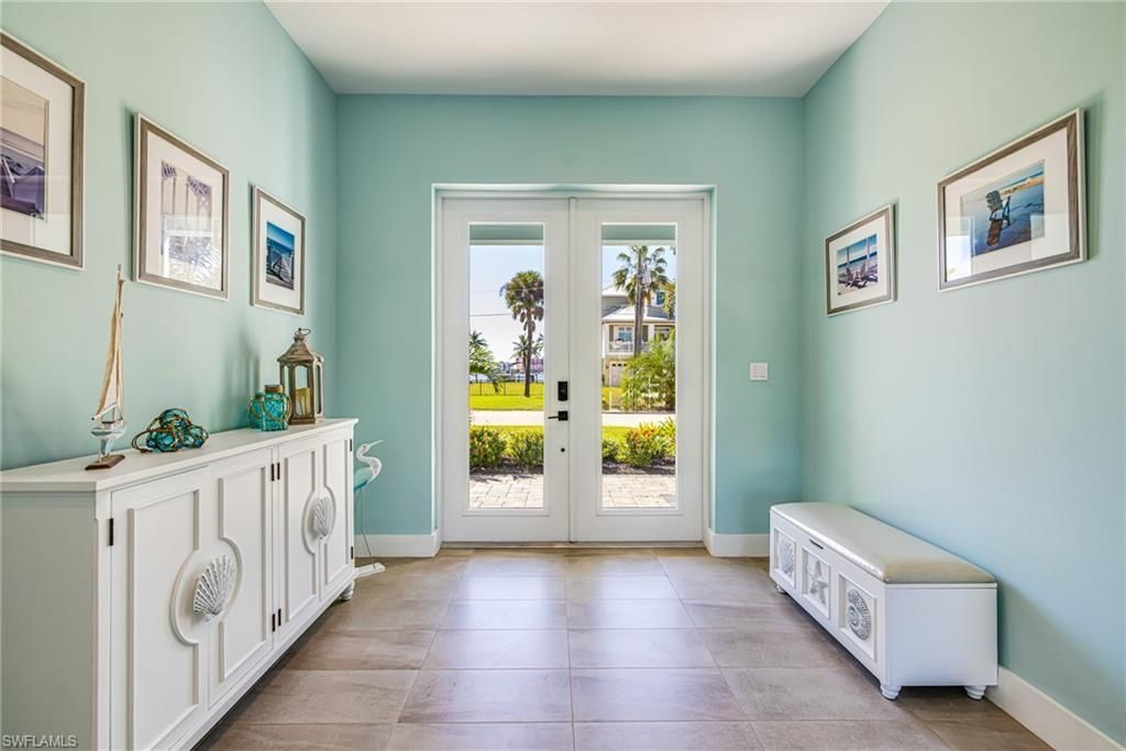 810 San Carlos Dr , Fort Myers Beach, FL 33931 Photo