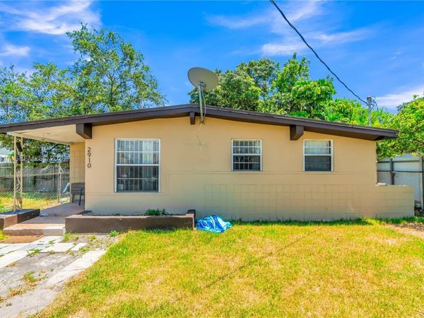 2910 NW 47th St , Miami, FL 33142