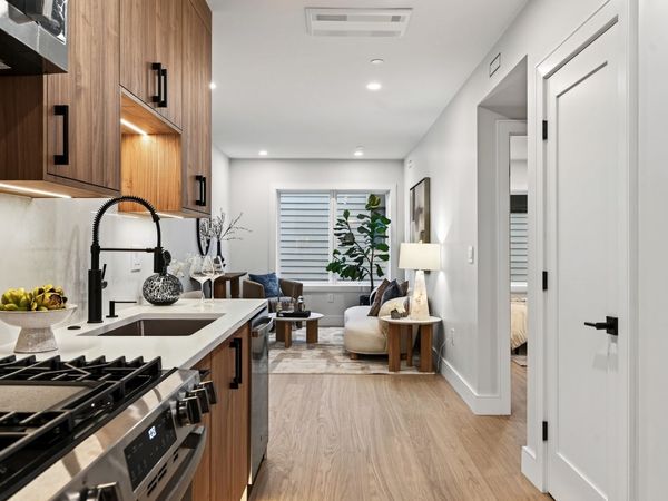 250 Bremen, Unit 3, Boston, MA 02128