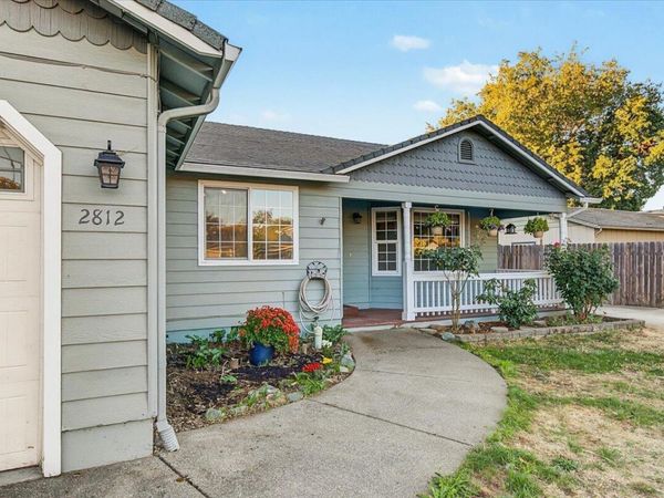 2812 Table Rock Road, Medford, OR 97501