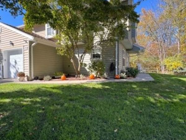 9 Pelican Point, Hampton, NJ 07860