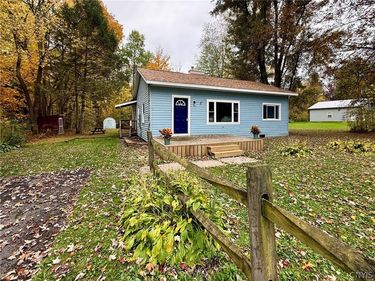 9026 Palmer Road , Chittenango, NY 13037