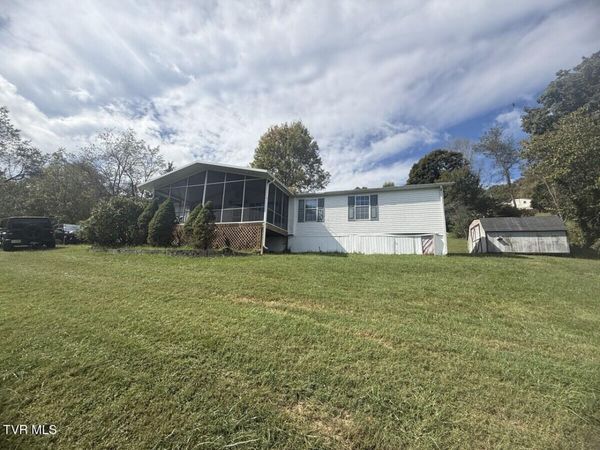 3308 Horseshoe Drive, Kingsport, TN 37663