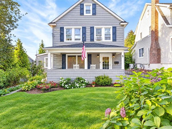 5 Fairview Avenue , Port Washington, NY 11050