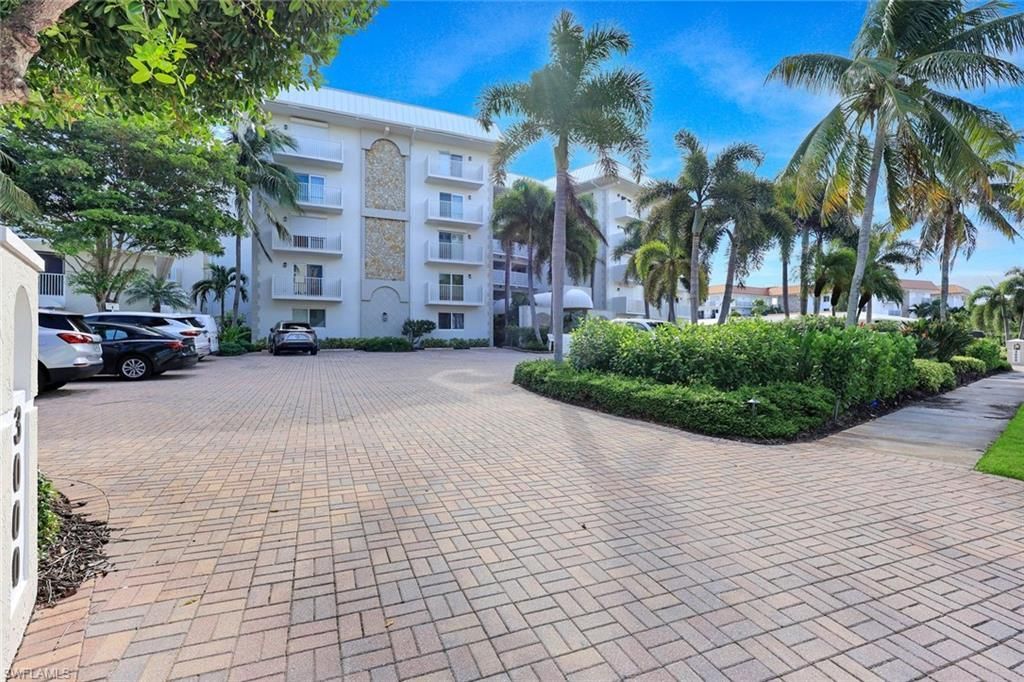 3000 Gulf Shore Blvd N, Unit 307, Naples, FL 34103 Photo