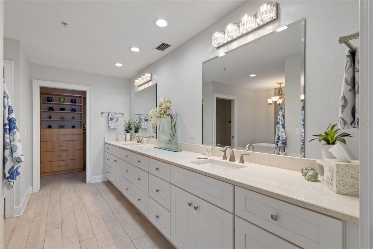19600 Gulf Boulevard, Unit 202, Indian Shores, FL 33785 Photo