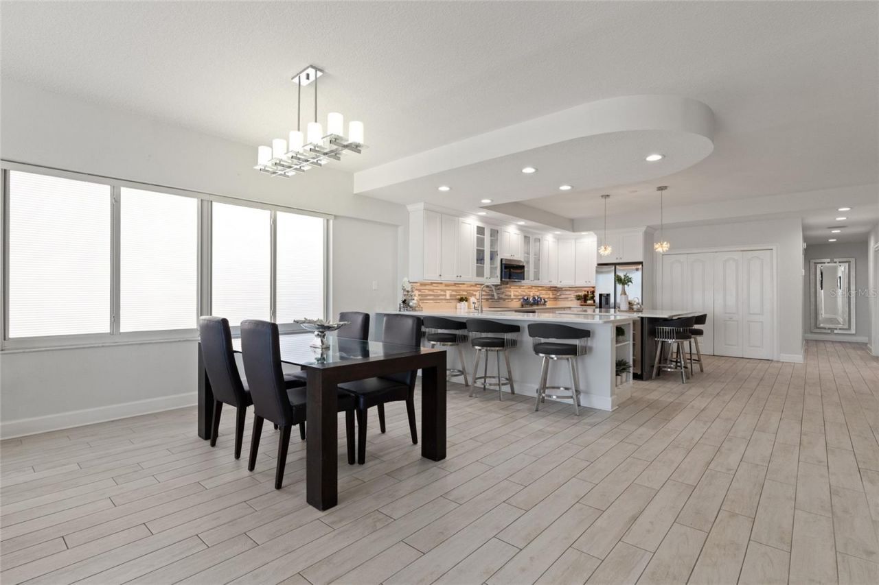 19600 Gulf Boulevard, Unit 202, Indian Shores, FL 33785 Photo