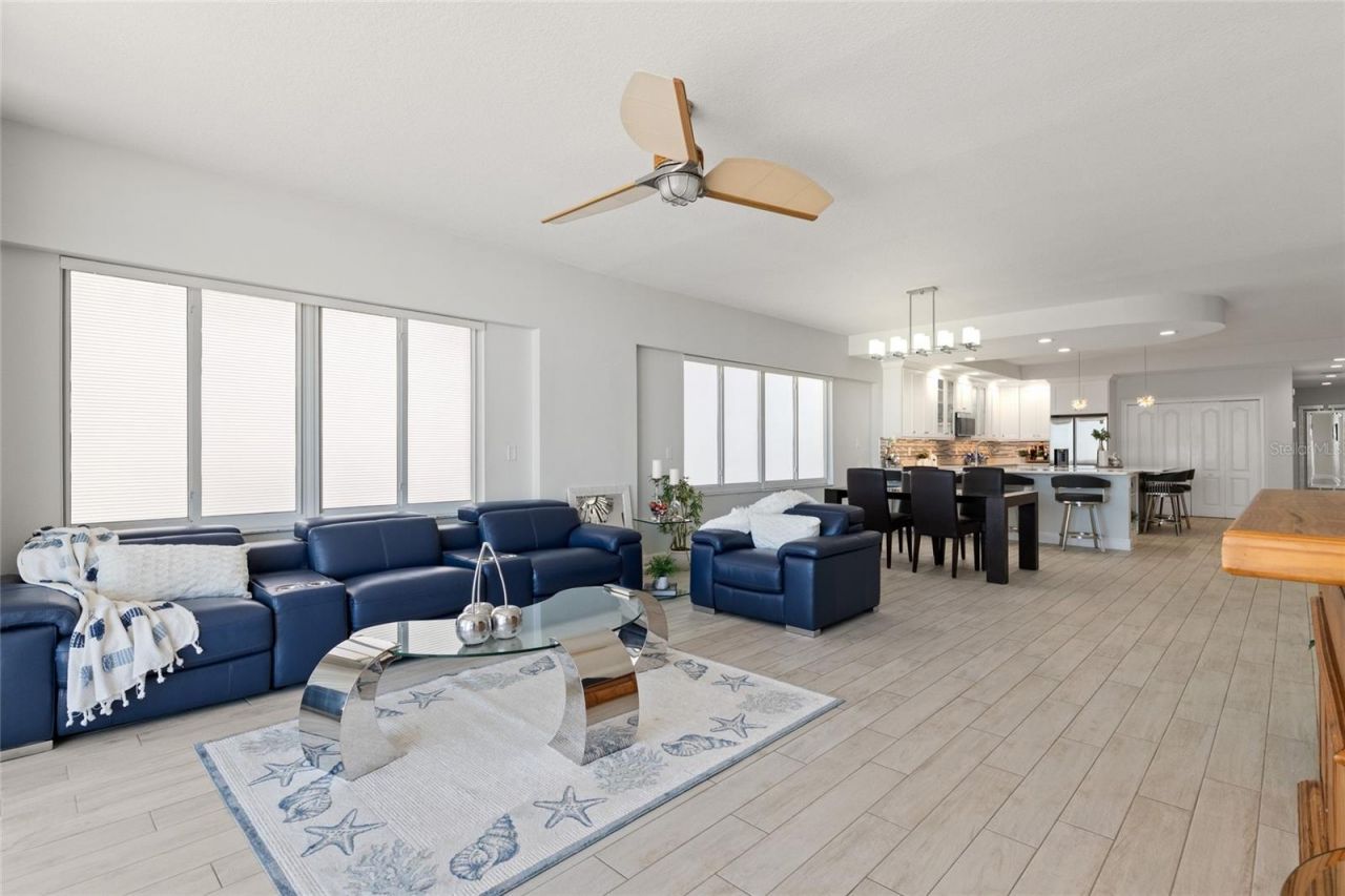 19600 Gulf Boulevard, Unit 202, Indian Shores, FL 33785 Photo