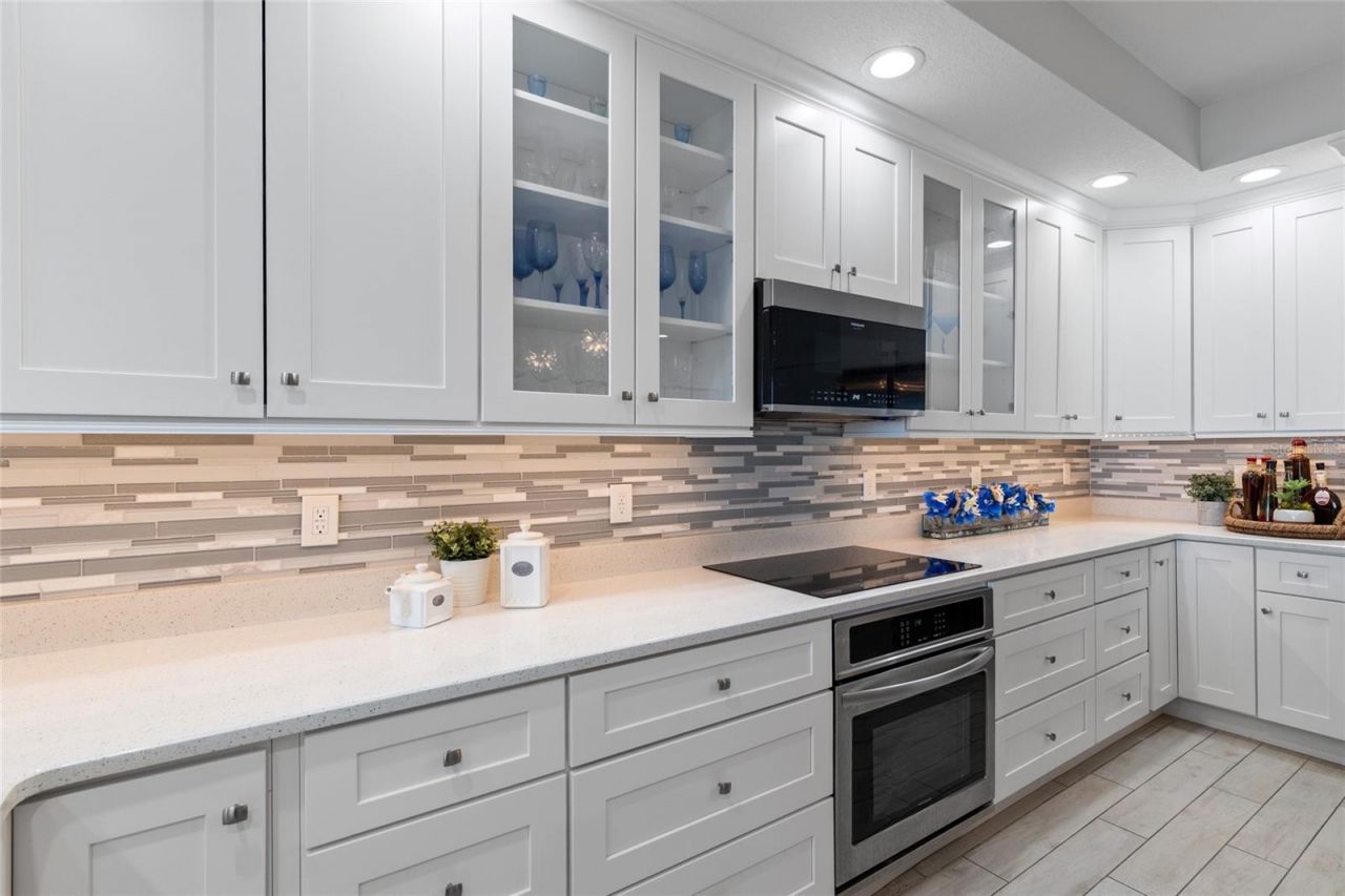 19600 Gulf Boulevard, Unit 202, Indian Shores, FL 33785 Photo