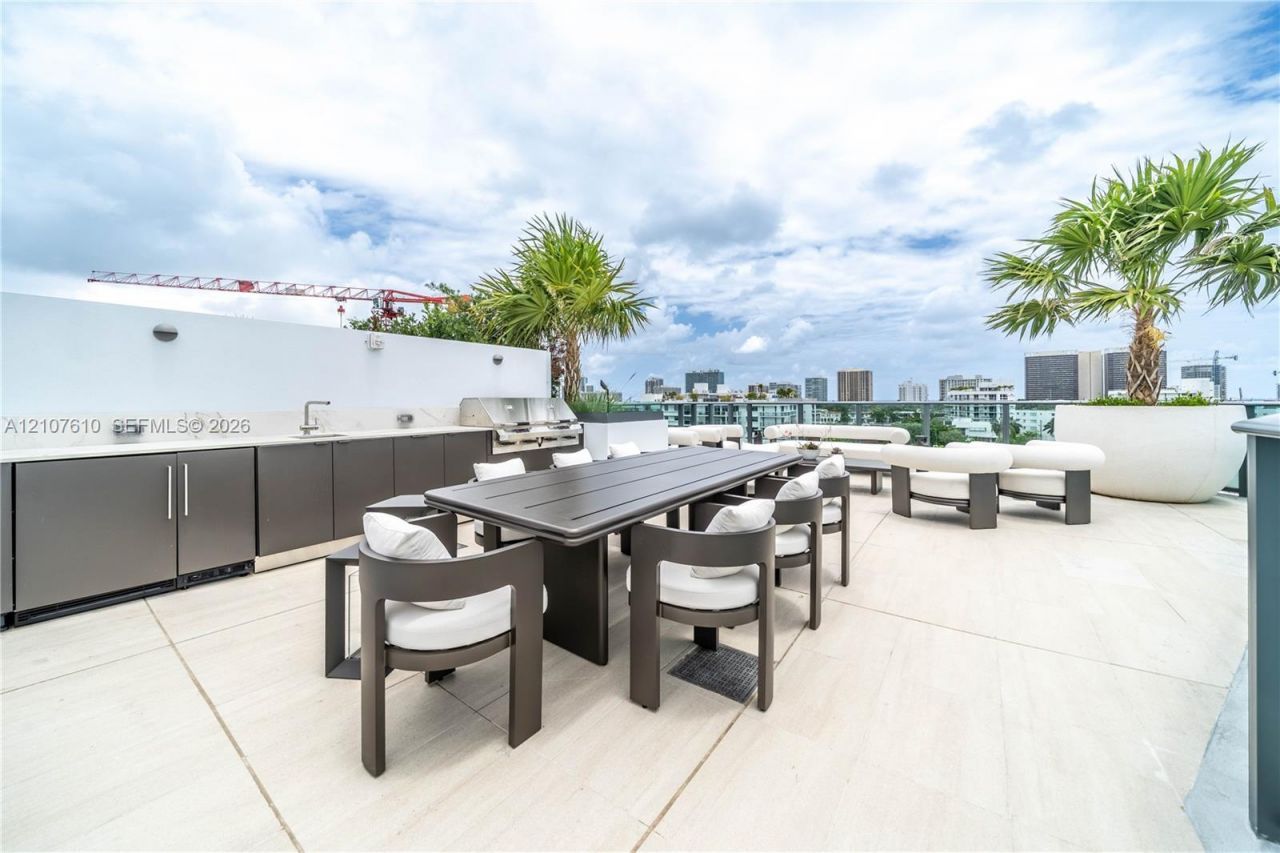9901 W Bay Harbor Dr , Unit 705, Bay Harbor Islands, FL 33154 Photo
