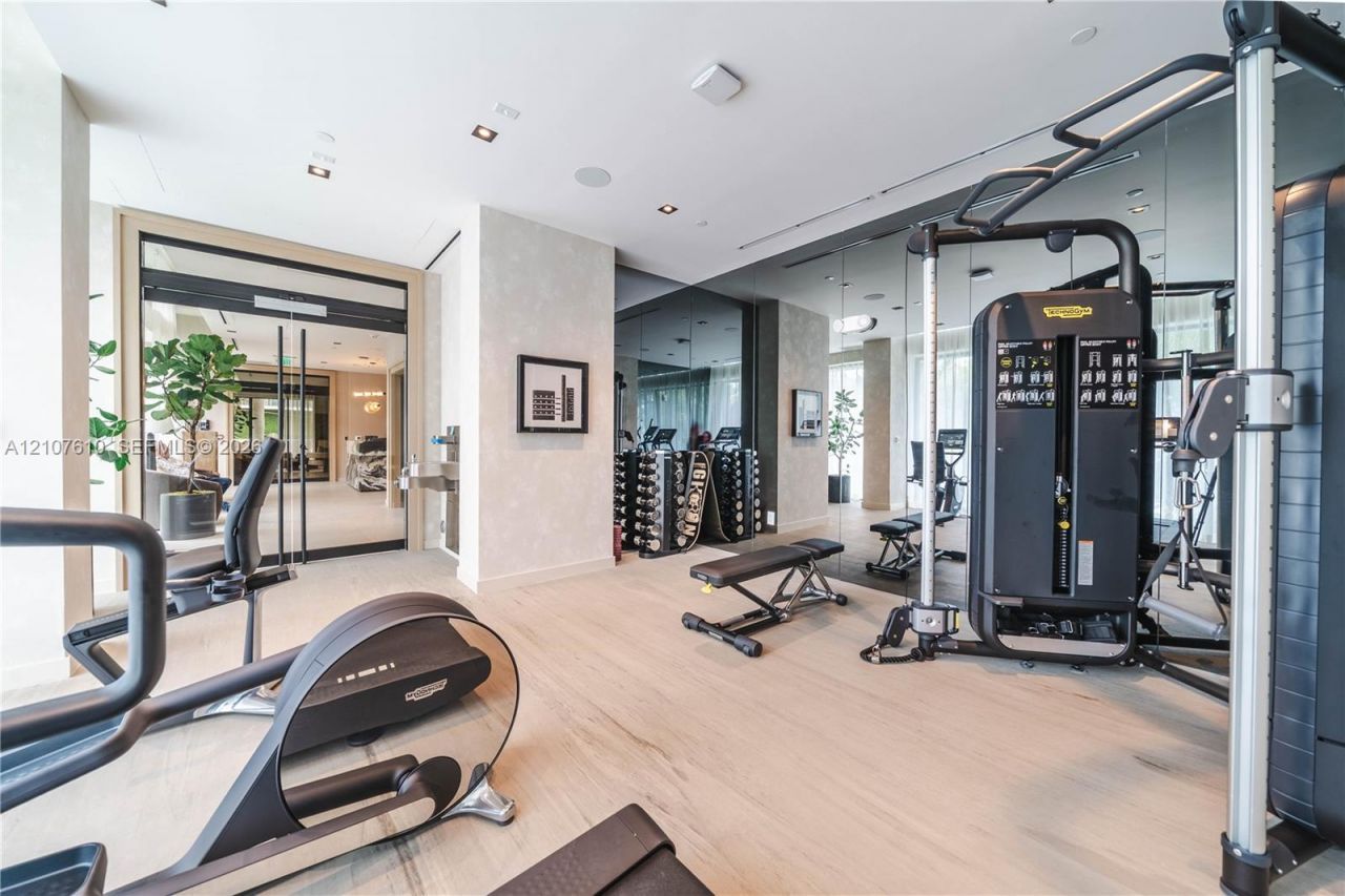 9901 W Bay Harbor Dr , Unit 705, Bay Harbor Islands, FL 33154 Photo