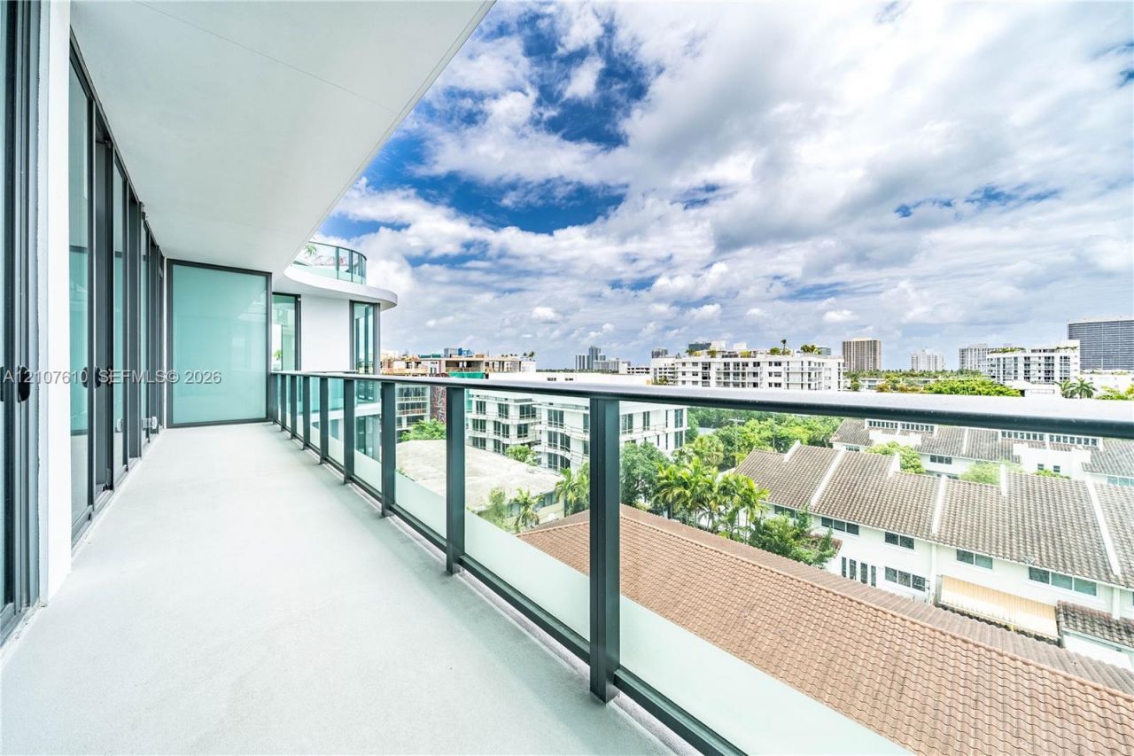 9901 W Bay Harbor Dr , Unit 705, Bay Harbor Islands, FL 33154 Photo