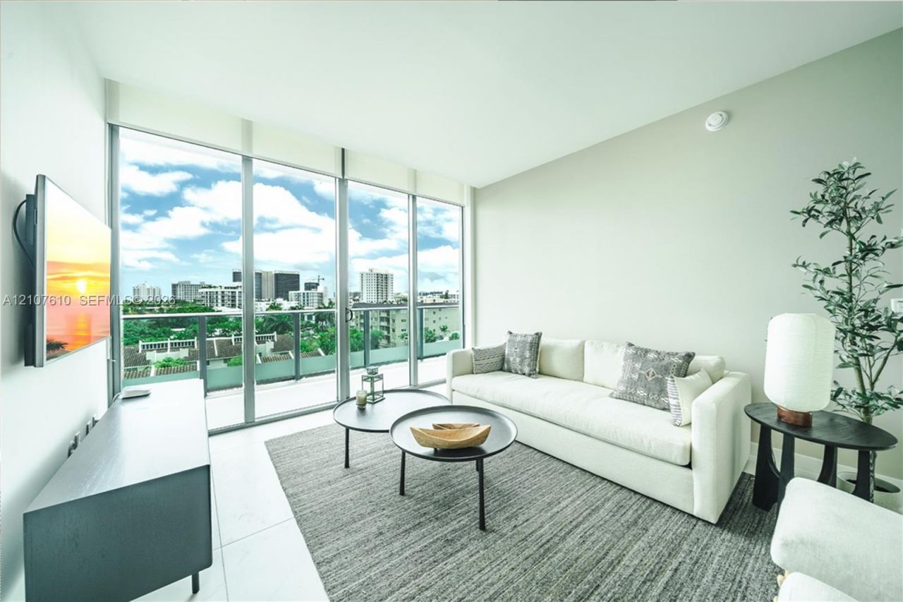 9901 W Bay Harbor Dr , Unit 705, Bay Harbor Islands, FL 33154 Photo