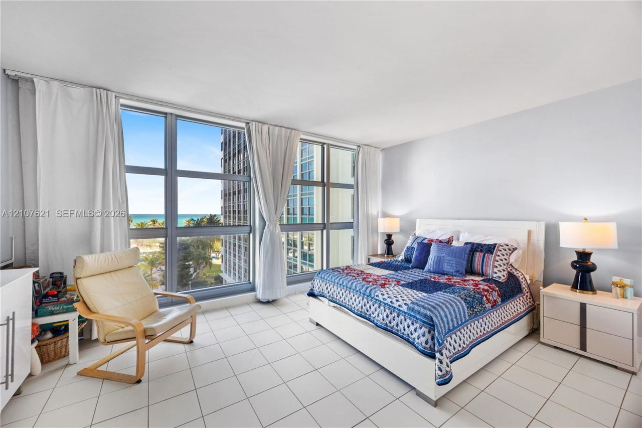 5055 Collins Ave , Unit 5N, Miami Beach, FL 33140 Photo