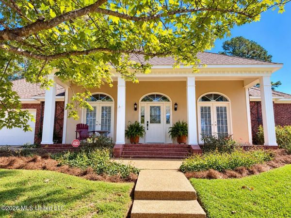 212 Ramblewood Drive, Brandon, MS 39042