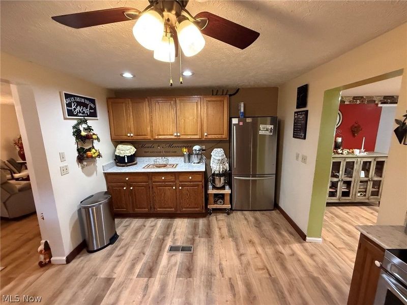15911 Gar Highway, Montville, OH 44064 Photo 11