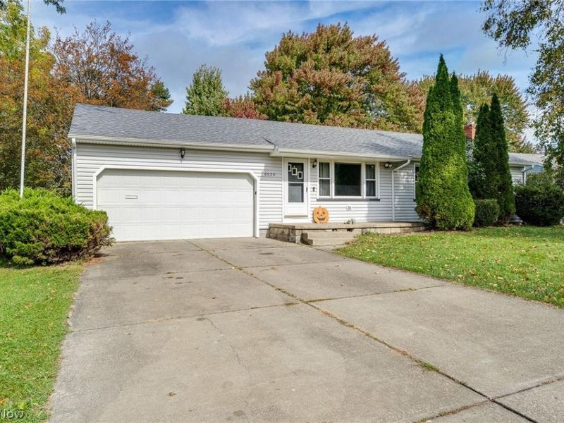 6020 Tam O Shanter Drive, Poland, OH 44514 Photo 2