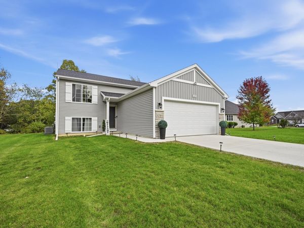 4425 Spring Meadows Court, Burton, MI 48519