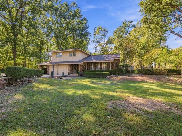 8102 S 36th West Avenue , Tulsa, OK 74132