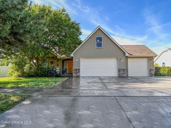 2729 W Porthill CT , Hayden, ID 83835