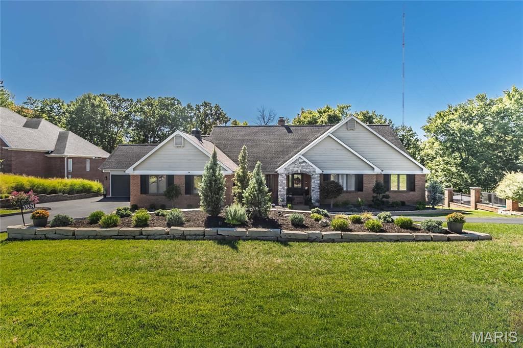 13524 Pine Wood Trail, Saint Louis, MO 63128 Main Photo