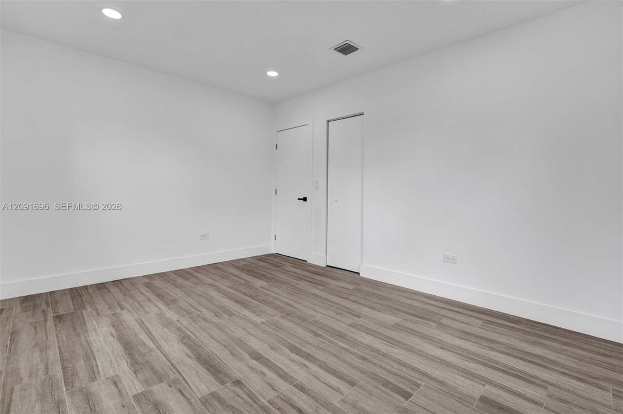 75 NW 117th St, Miami, FL 33168 Photo