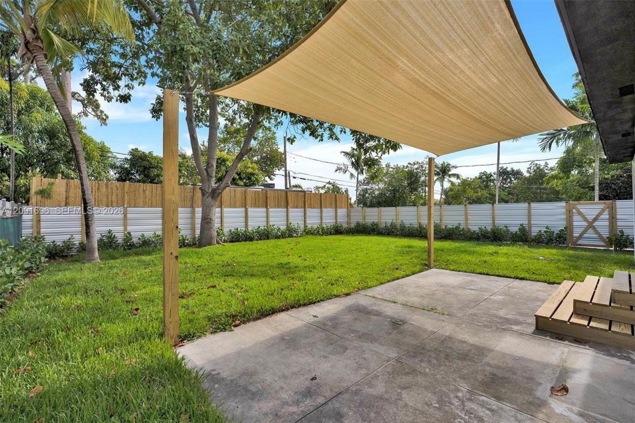 75 NW 117th St, Miami, FL 33168 Photo