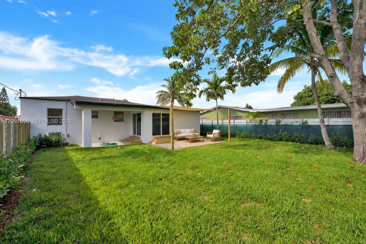 75 NW 117th St, Miami, FL 33168 Photo