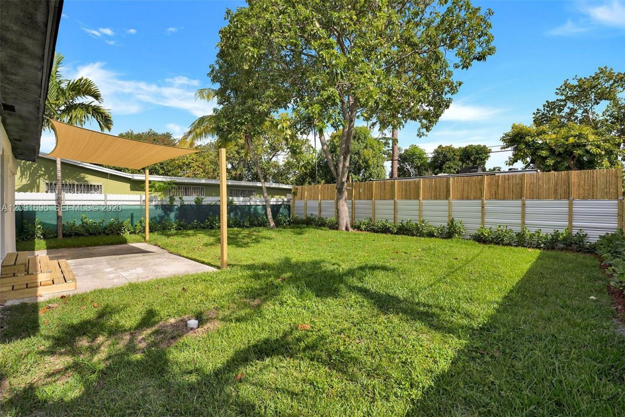 75 NW 117th St, Miami, FL 33168 Photo